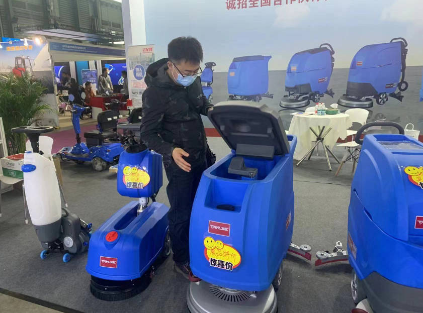 益阳坦洁洗地机公司致力于电动洗地机的生产、销售和服务百家